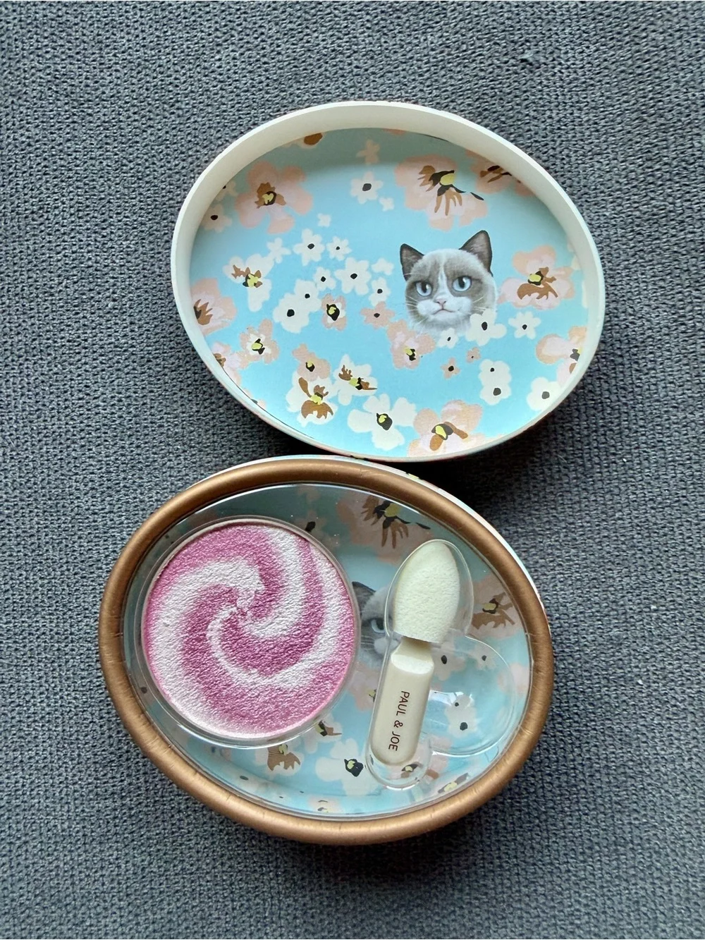 NIB Paul & Joe Eyeshadow Swirl